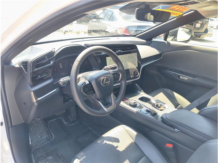 Used 2024 Lexus RZ 300e Premium w/ Accessory Package (Z1) FWD image 5