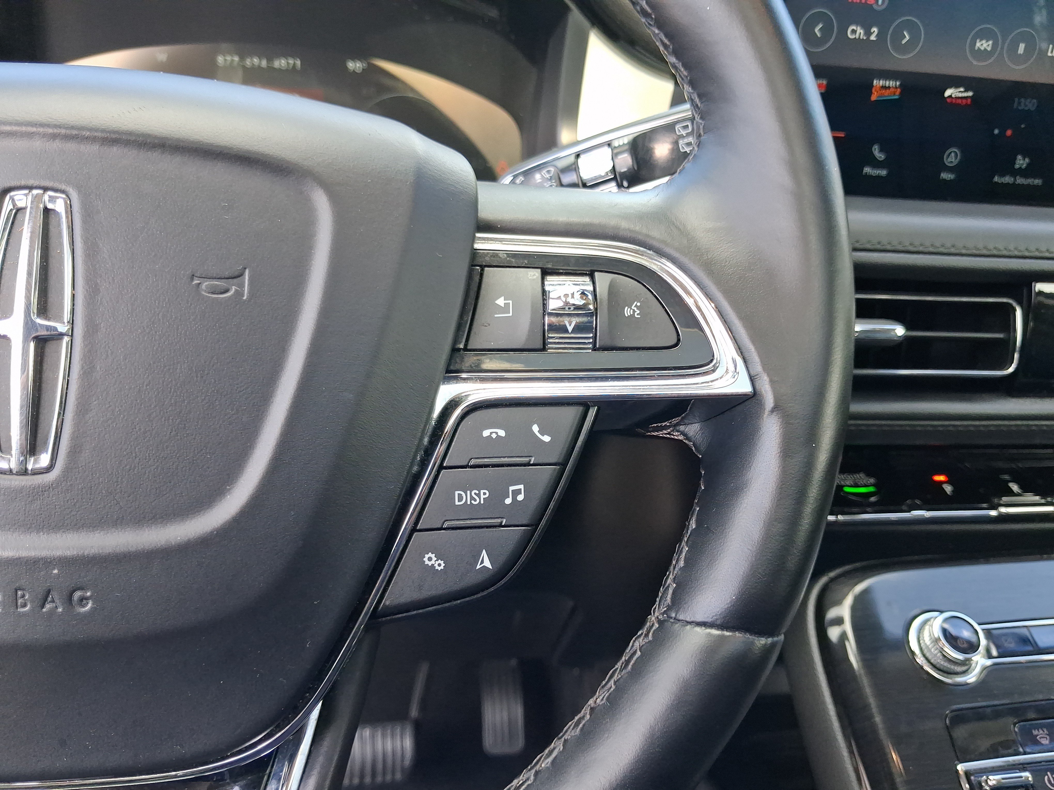 Certified 2023 Lincoln Nautilus Reserve w/ Equipment Group 201A AWD/4WD image 18
