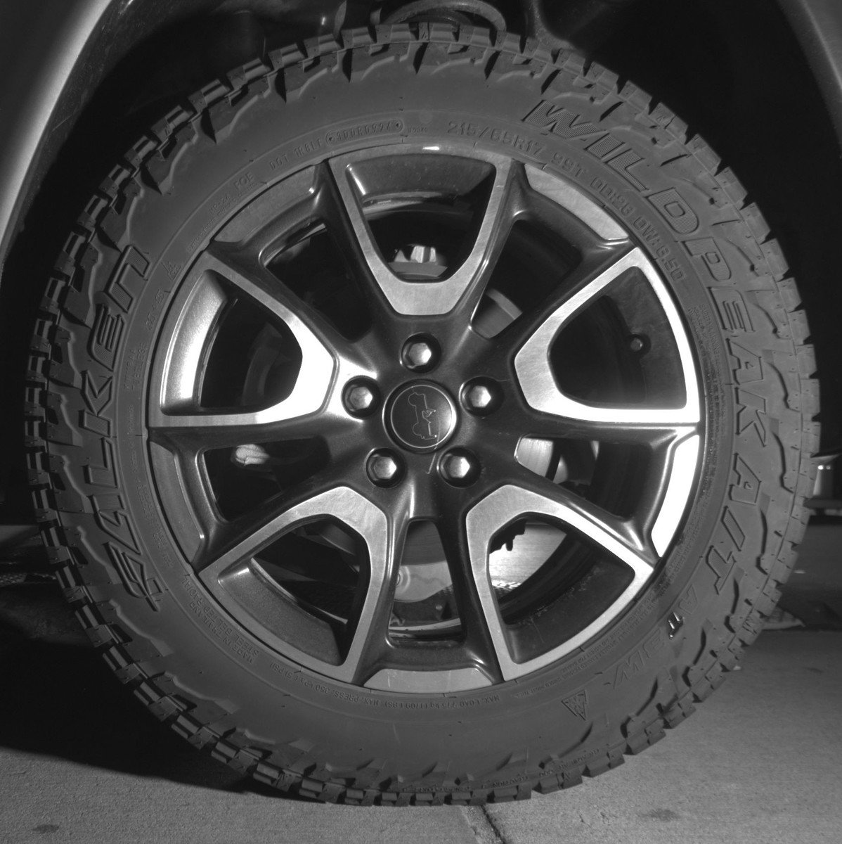 Used 2025 Jeep Compass Trailhawk image 14