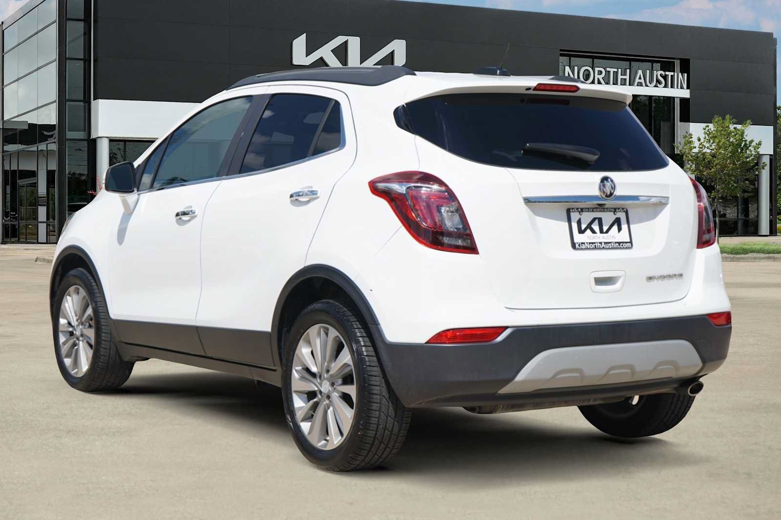 Used 2019 Buick Encore Preferred w/ Safety Package FWD image 4