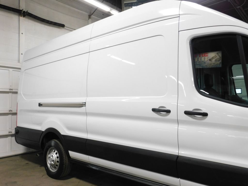 Used 2024 Ford Transit 250 148 High Roof Extended AWD w/ Load Area Protection Package image 14