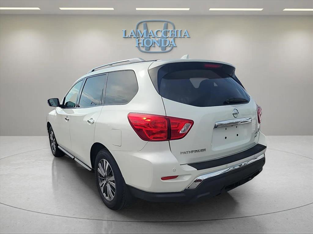 Used 2019 Nissan Pathfinder SV w/ SV Tech Package AWD/4WD image 3