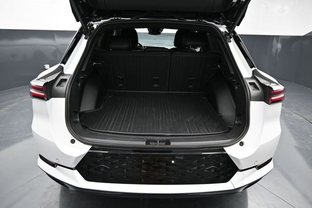 Used 2024 Chevrolet Equinox EV RS FWD image 9