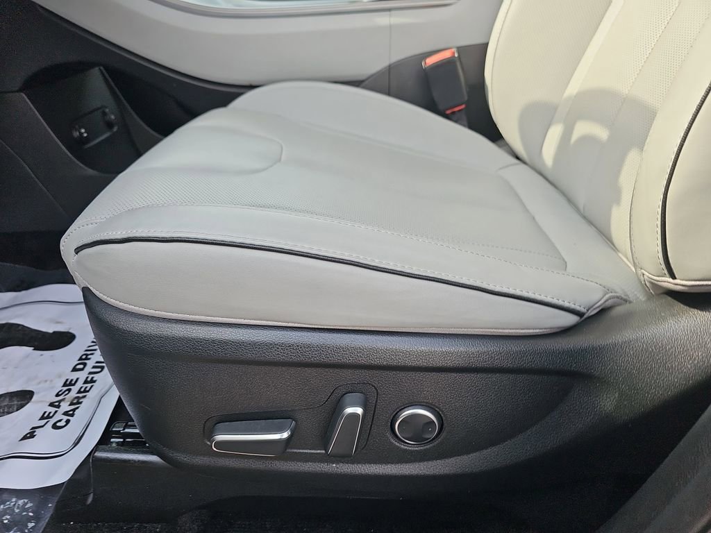 Used 2025 Hyundai Palisade SEL FWD image 35