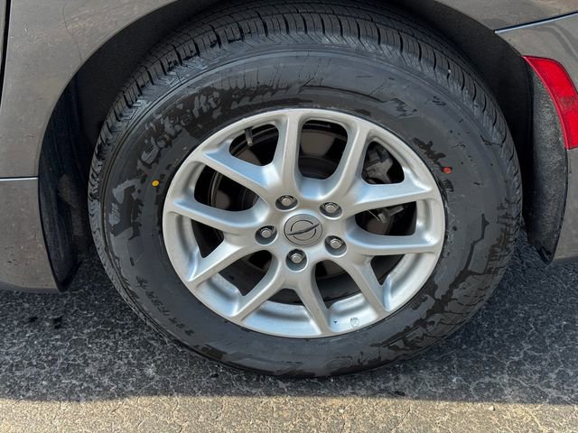 Certified 2023 Chrysler Voyager LX FWD image 11
