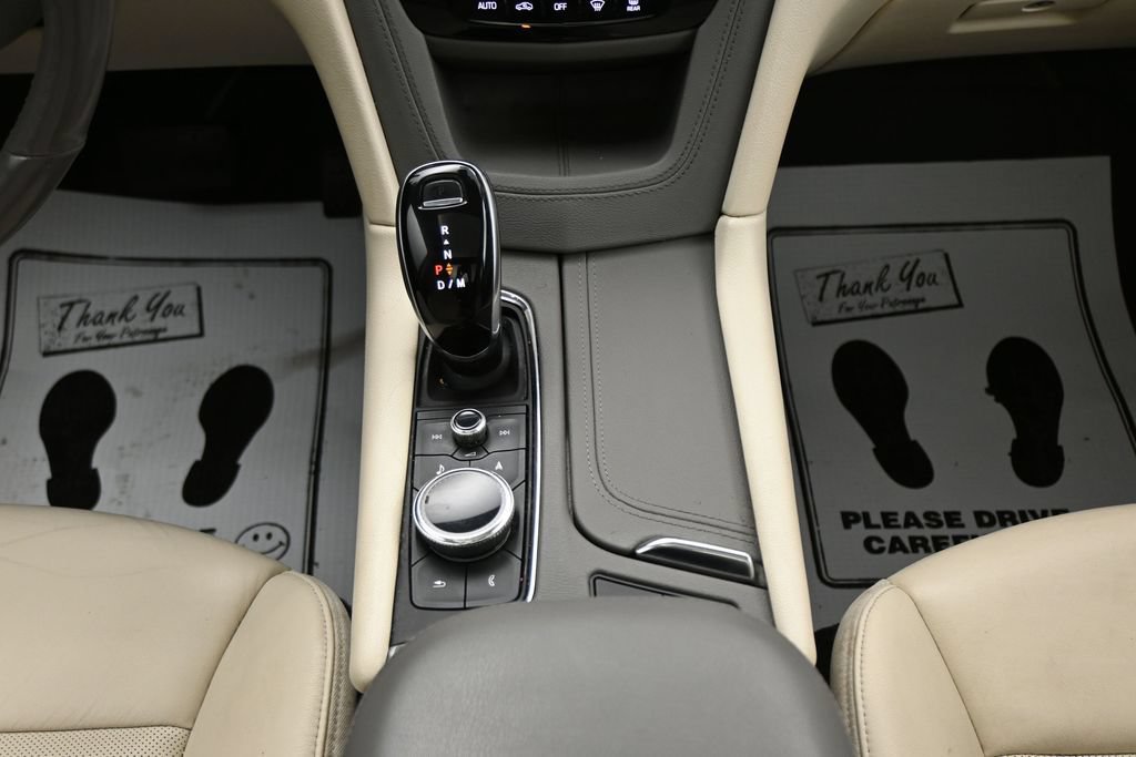 Used 2020 Cadillac XT6 Premium Luxury FWD image 20