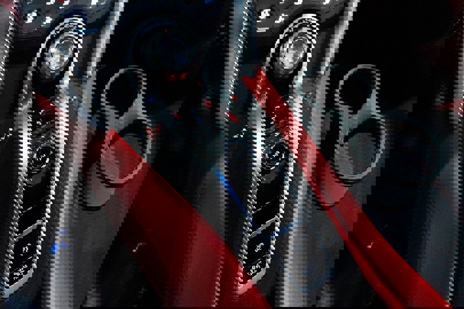 Used 2017 Acura NSX image 40