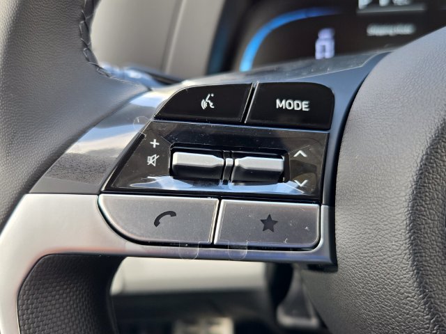 New 2026 Hyundai Elantra SEL Sport FWD image 13