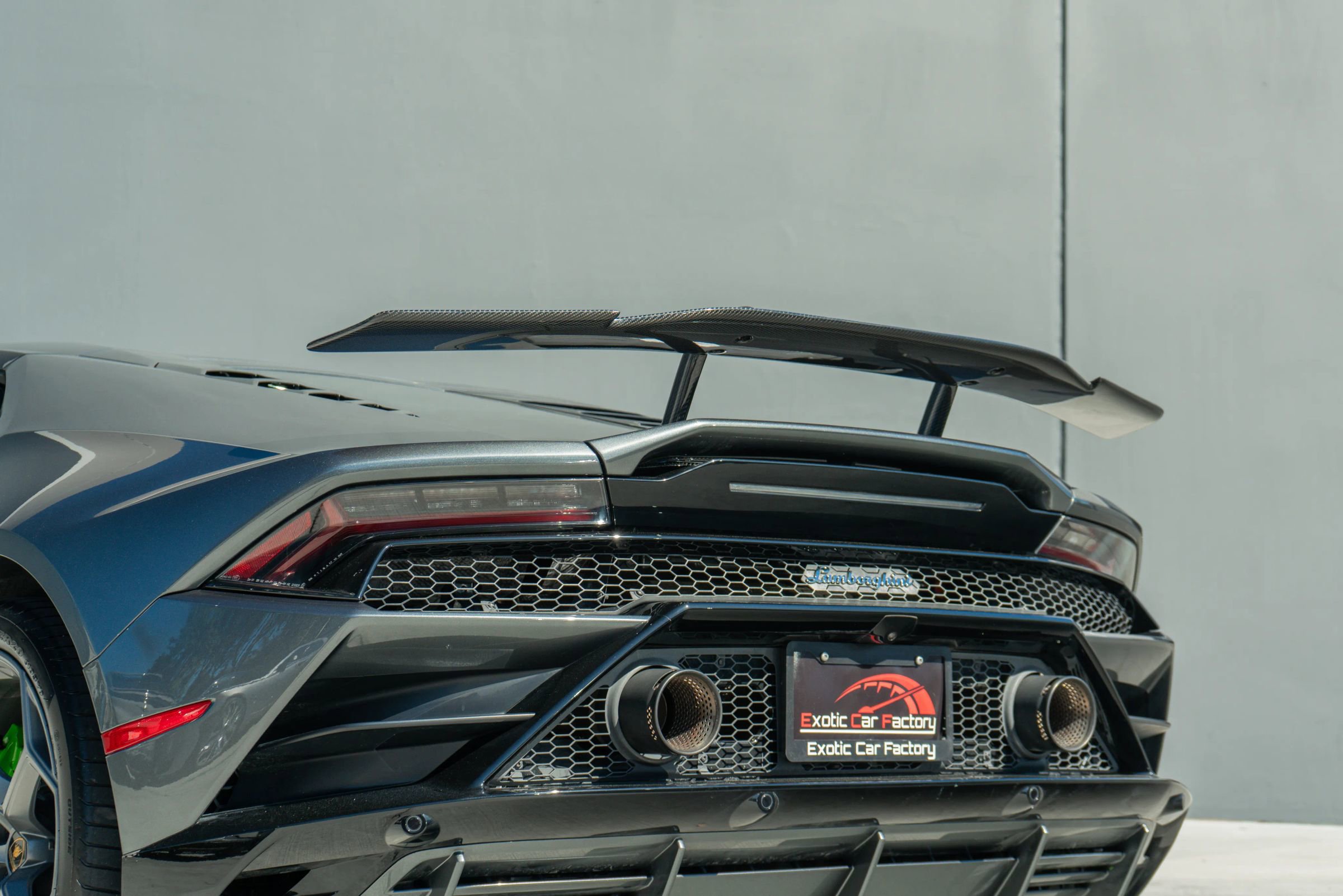 Used 2020 Lamborghini Huracan EVO image 31