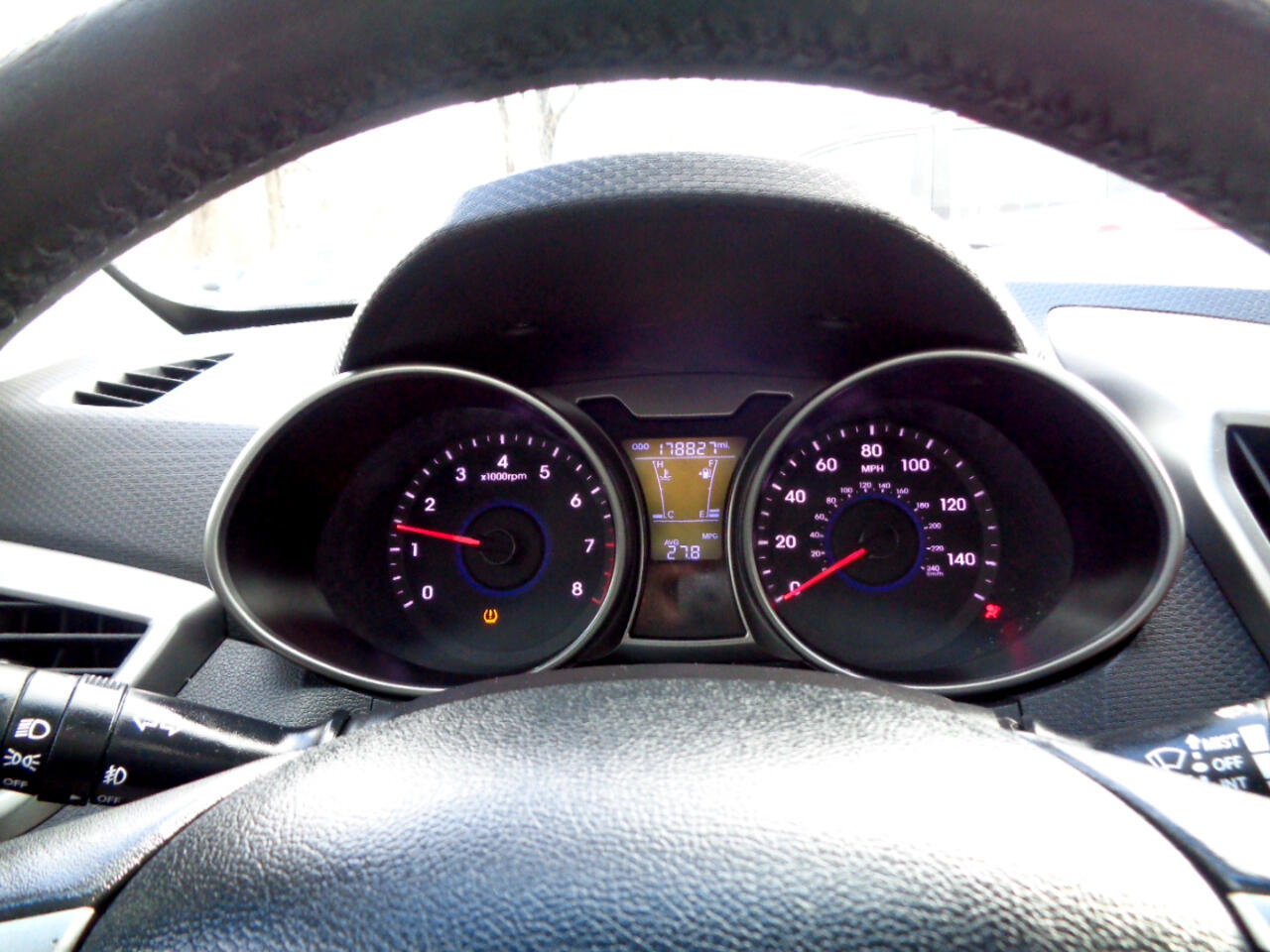 Used 2012 Hyundai Veloster Base w/ Style Pkg image 18