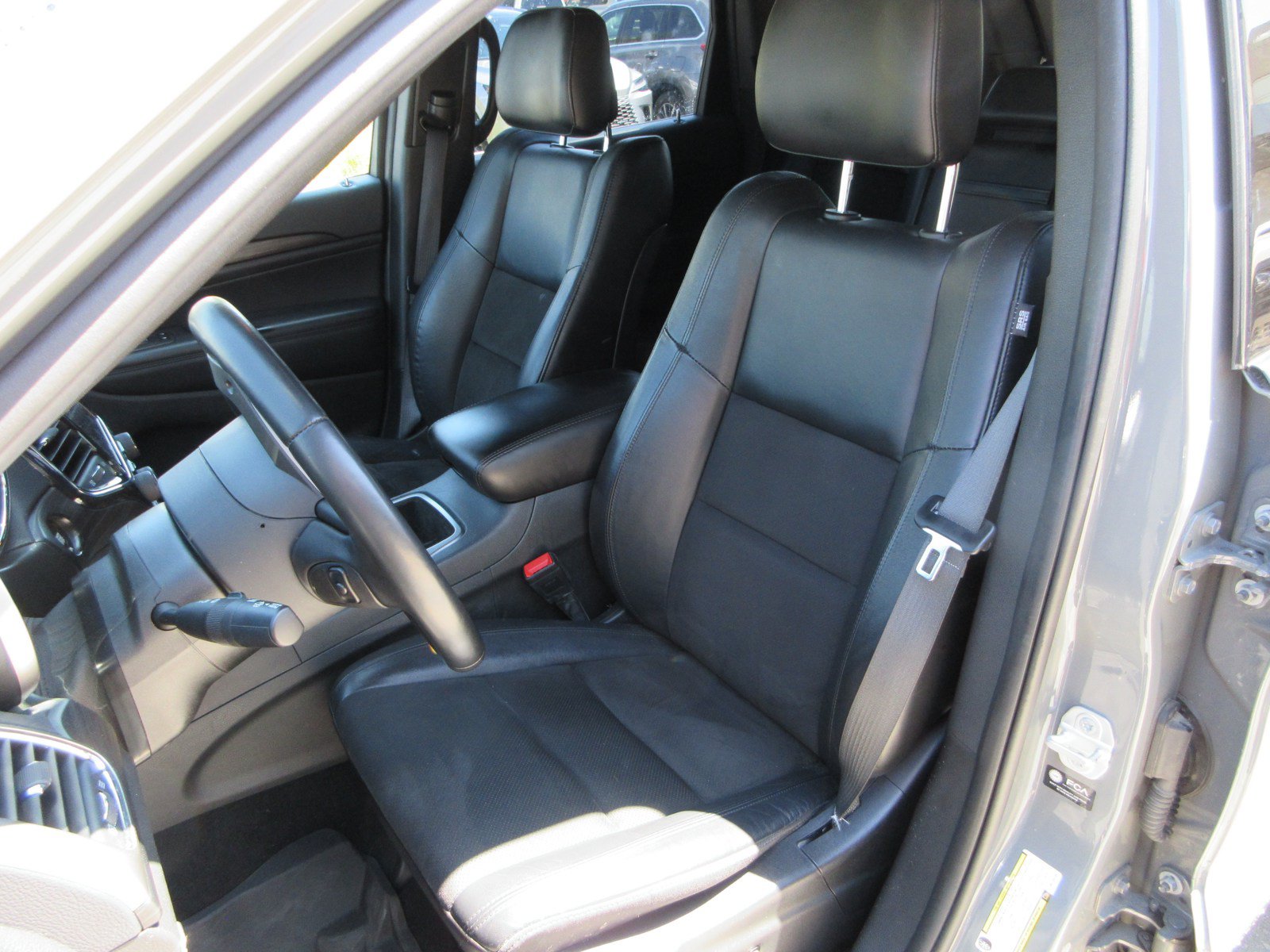 Used 2021 Jeep Grand Cherokee Laredo X AWD/4WD image 18