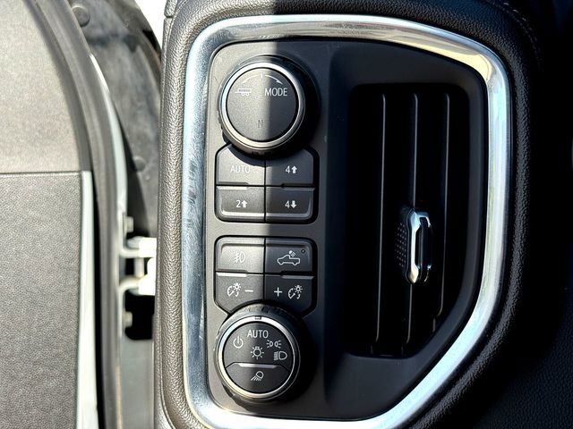 Used 2023 Chevrolet Silverado 2500 High Country w/ Z71 Off-Road Package image 14