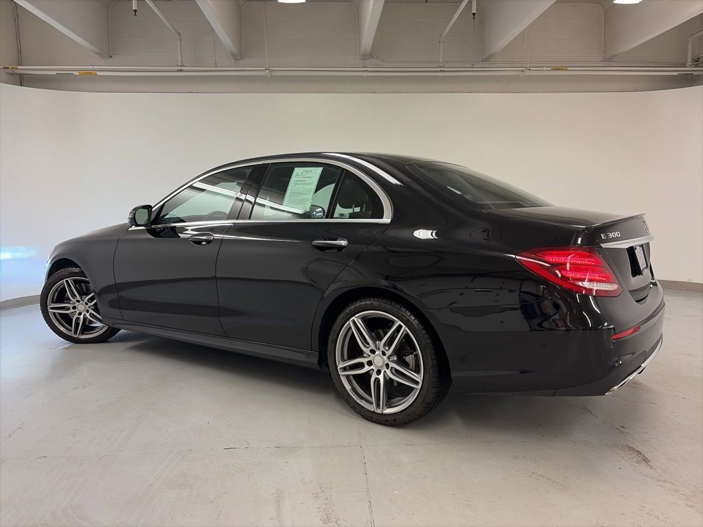 Used 2017 Mercedes-Benz E 300 4MATIC image 7