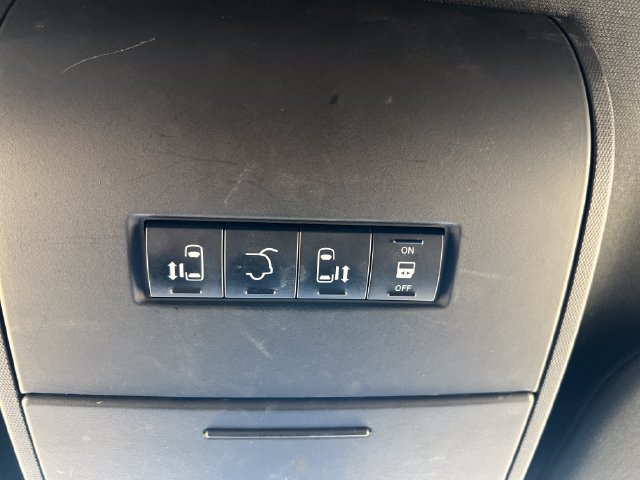 Used 2017 Dodge Grand Caravan GT FWD image 30