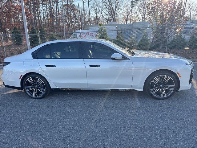 Certified 2023 BMW 760i xDrive w/ Executive Package image 11