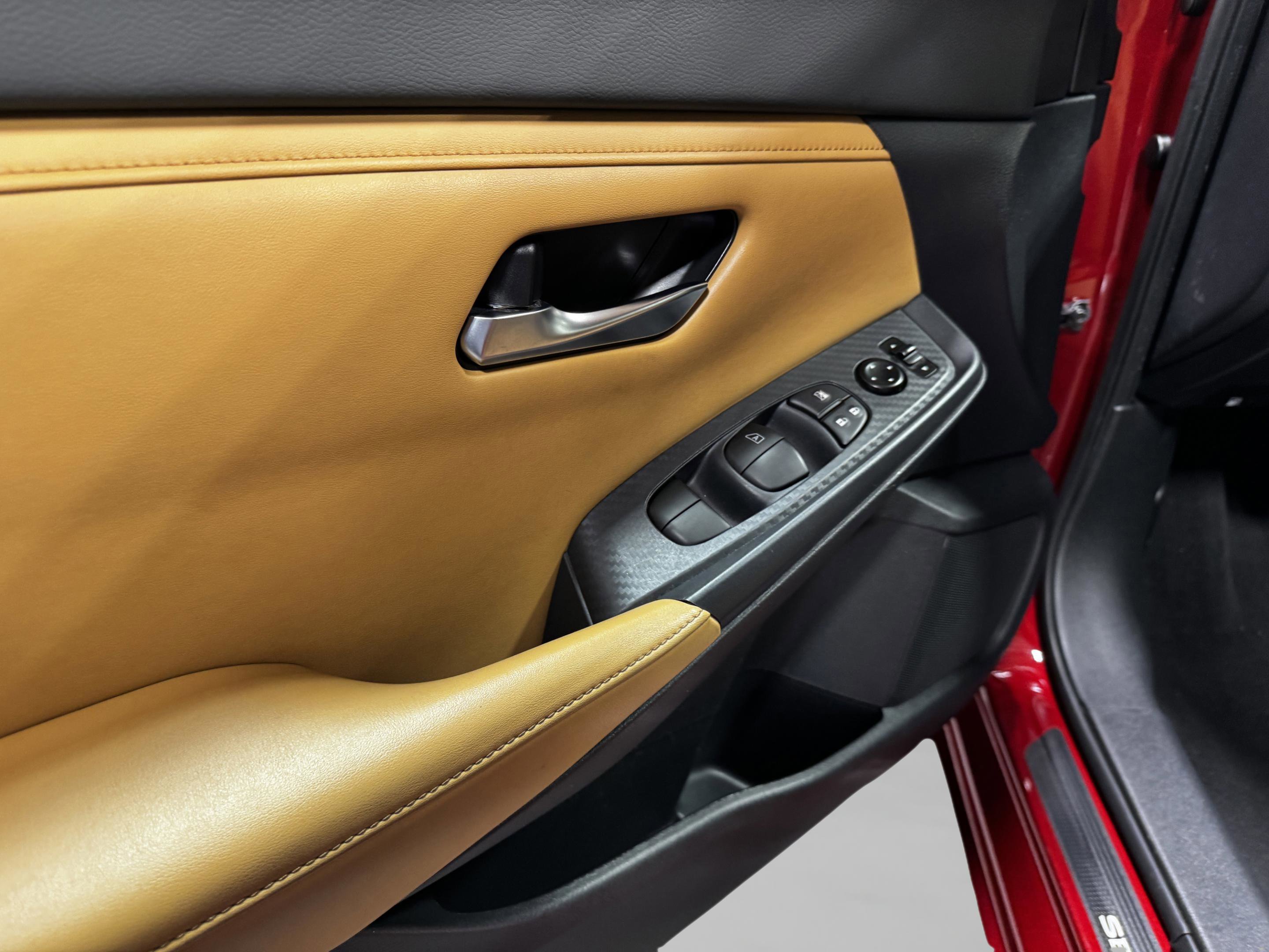 Used 2021 Nissan Sentra SV w/ SV Premium Package image 38