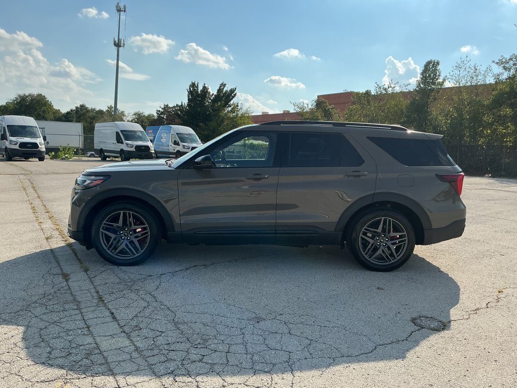 New 2026 Ford Explorer ST w/ Sun And Sound Package