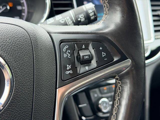 Used 2017 Buick Encore Essence FWD image 9