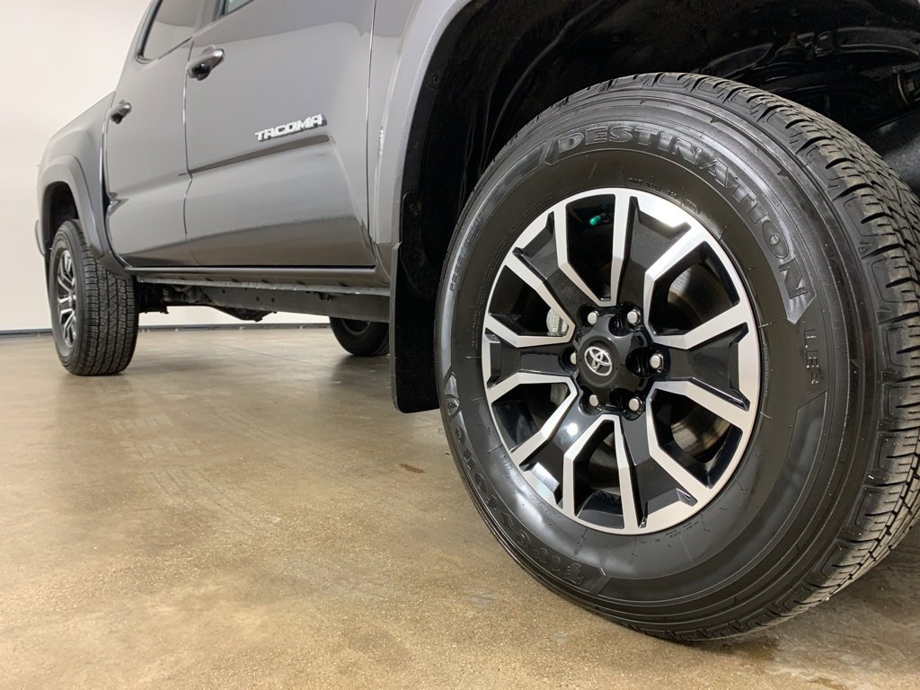 Used 2023 Toyota Tacoma TRD Sport w/ Advanced Technology Package image 6