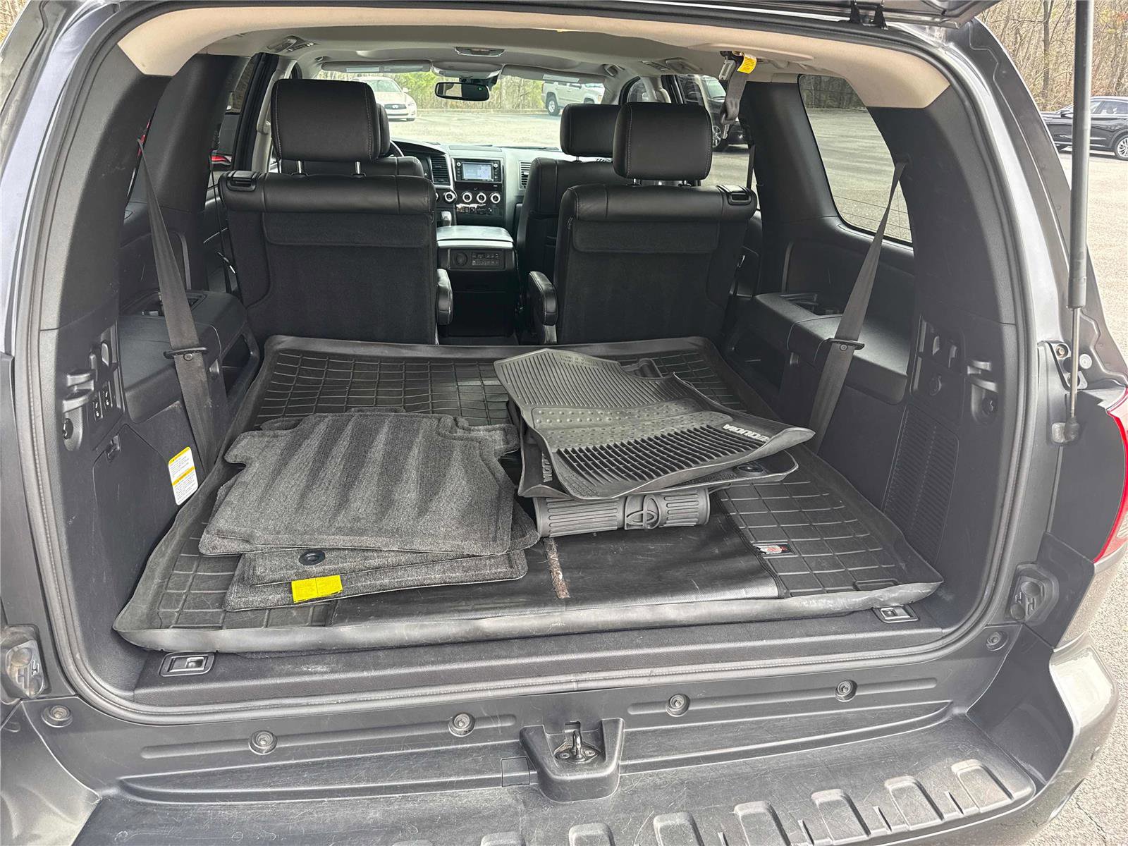 Used 2018 Toyota Sequoia TRD Sport image 32