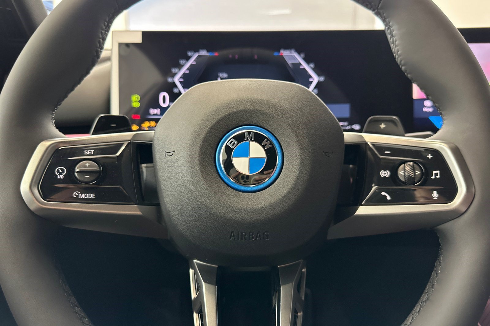 New 2027 BMW 550e xDrive AWD/4WD image 10