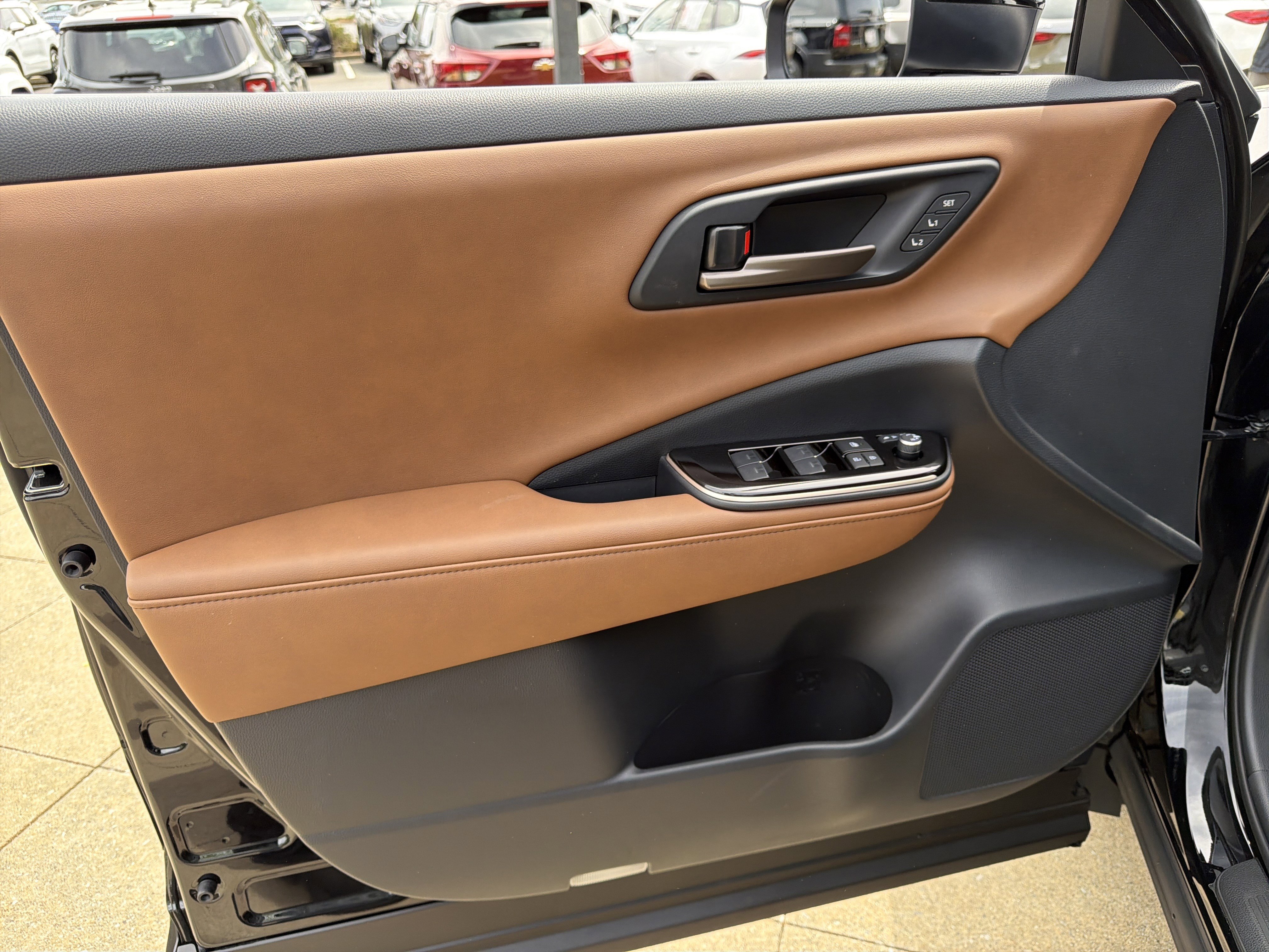 Used 2026 Toyota Crown Limited w/ Advanced Technology Package image 13