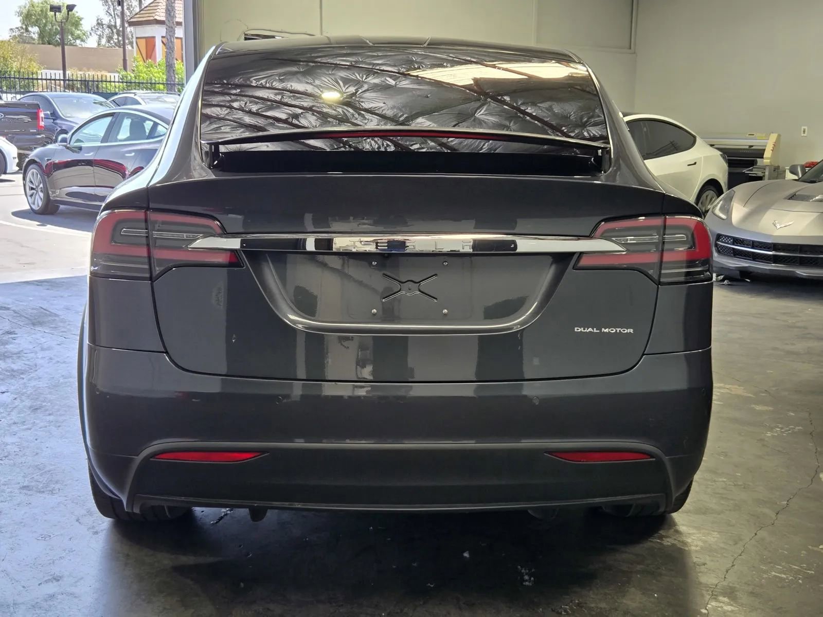Used 2020 Tesla Model X Long Range AWD/4WD image 3