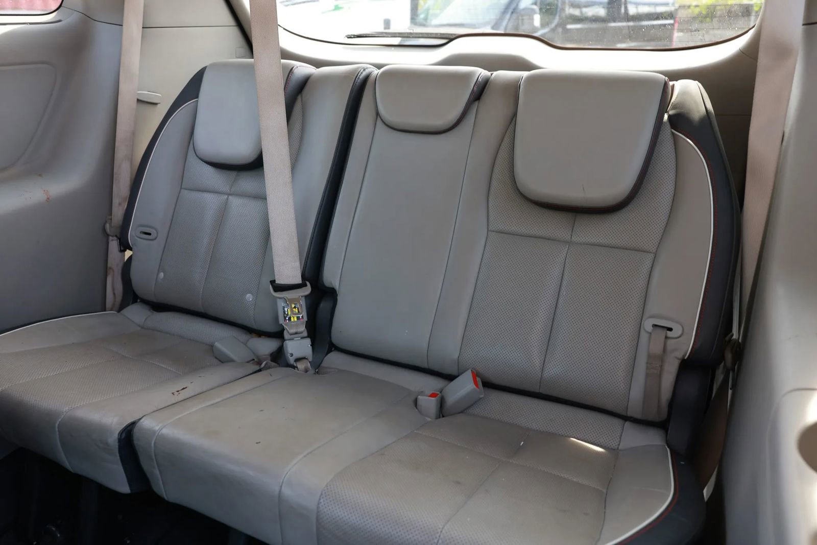 Used 2015 Kia Sedona EX image 16