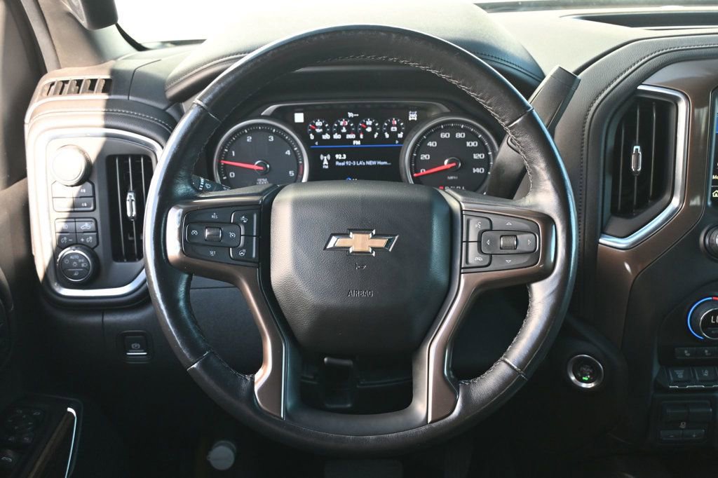 Used 2022 Chevrolet Silverado 3500 High Country image 14