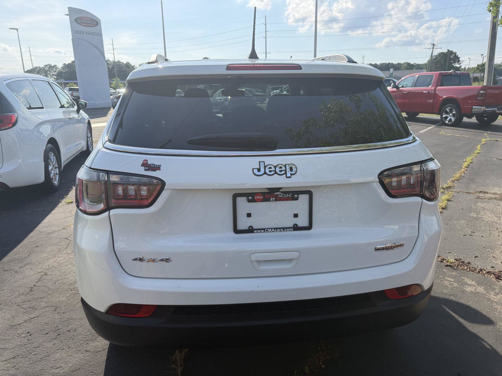 Used 2023 Jeep Compass Latitude AWD/4WD image 6