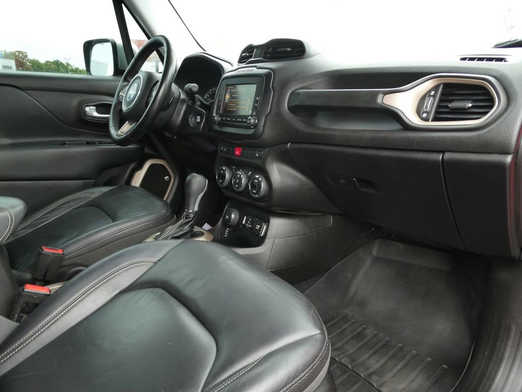 Used 2016 Jeep Renegade Limited AWD/4WD image 14