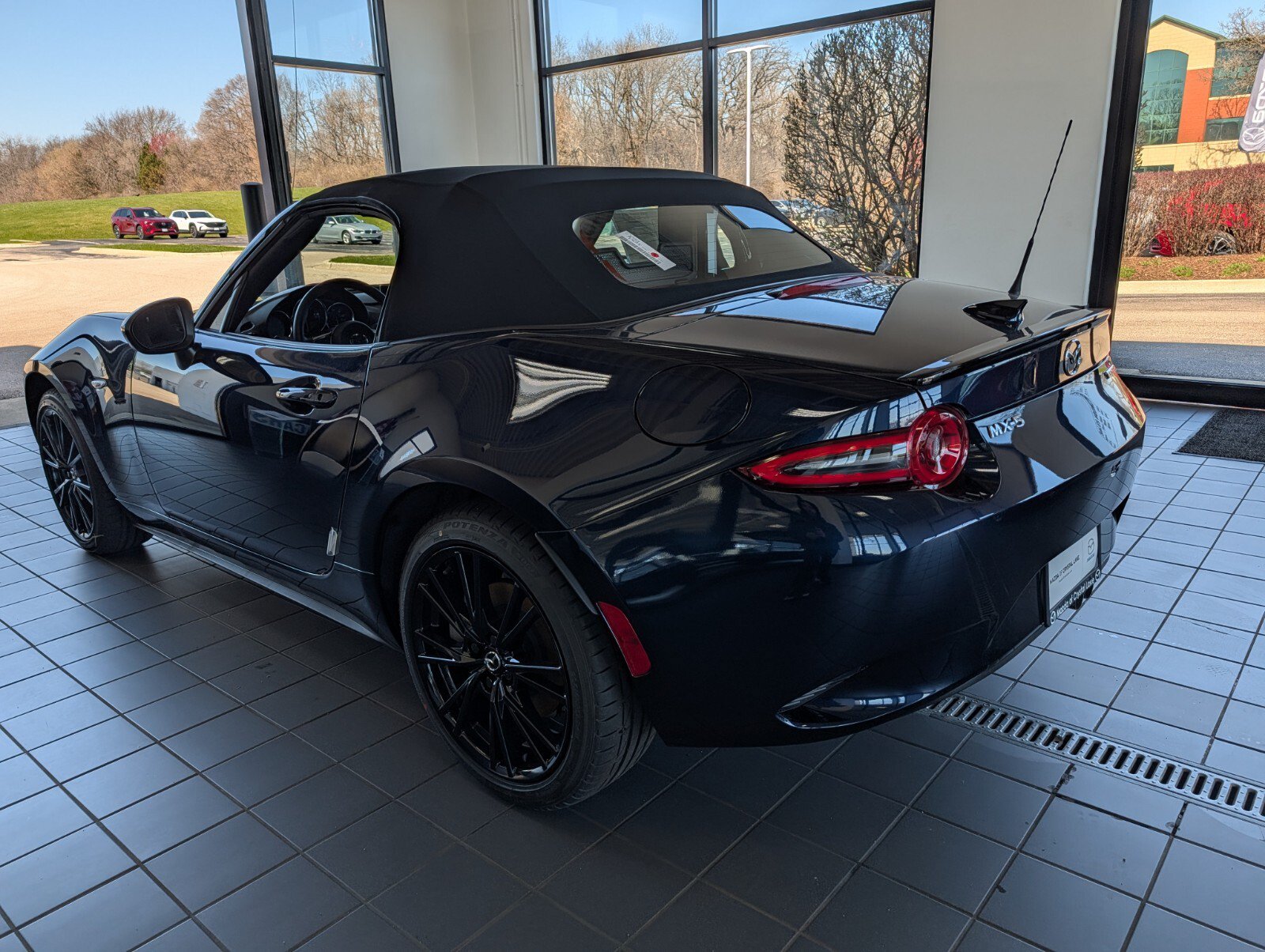 New 2026 MAZDA MX-5 Miata Club w/ Interior Package RWD image 6