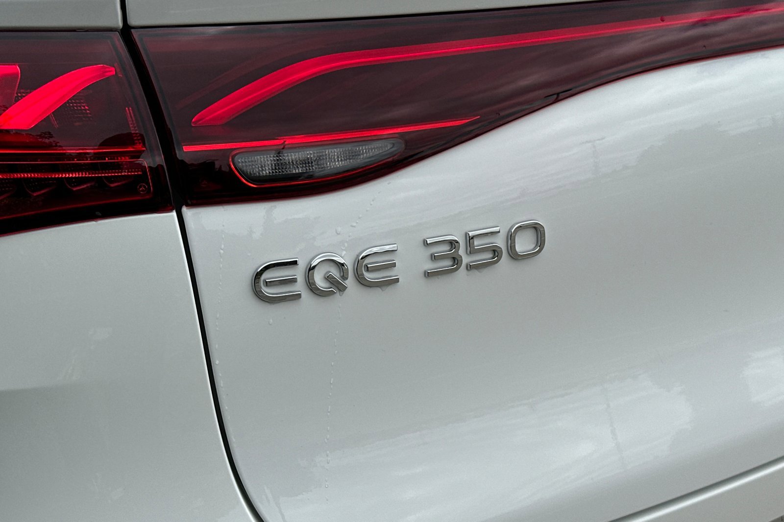 New 2025 Mercedes-Benz EQE 350+ 4MATIC SUV image 18