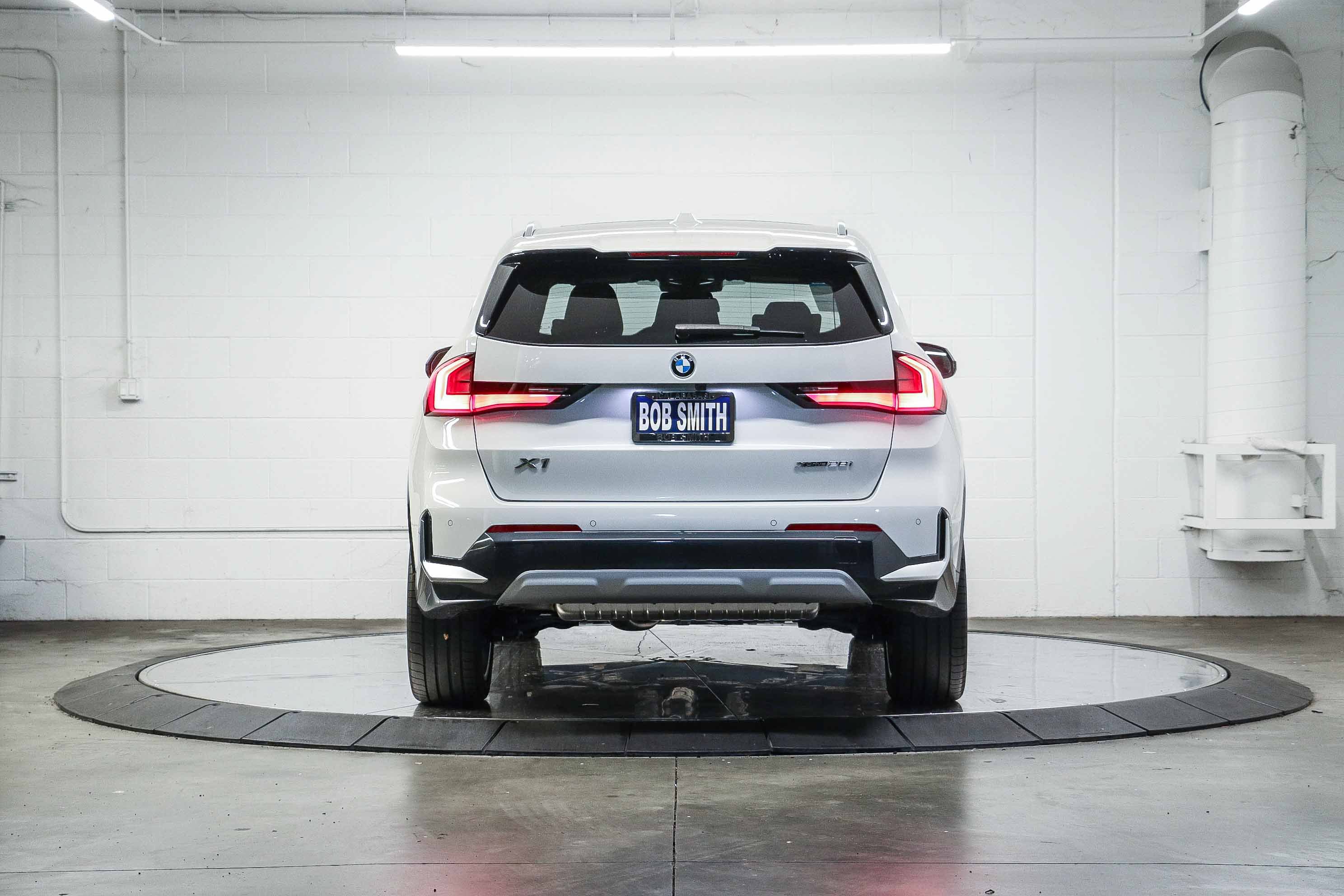 New 2026 BMW X1 xDrive28i w/ Convenience Package AWD/4WD image 6