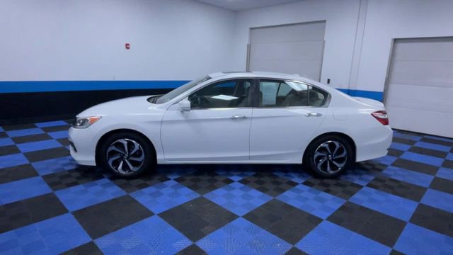 Used 2017 Honda Accord EX-L image 5