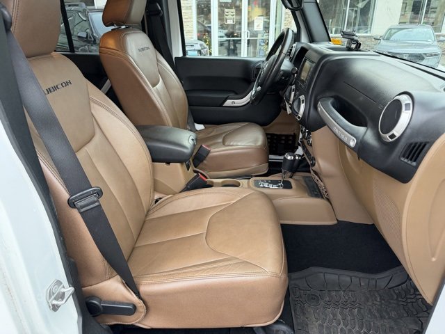 Used 2018 Jeep Wrangler Unlimited Rubicon w/ Connectivity Group image 44