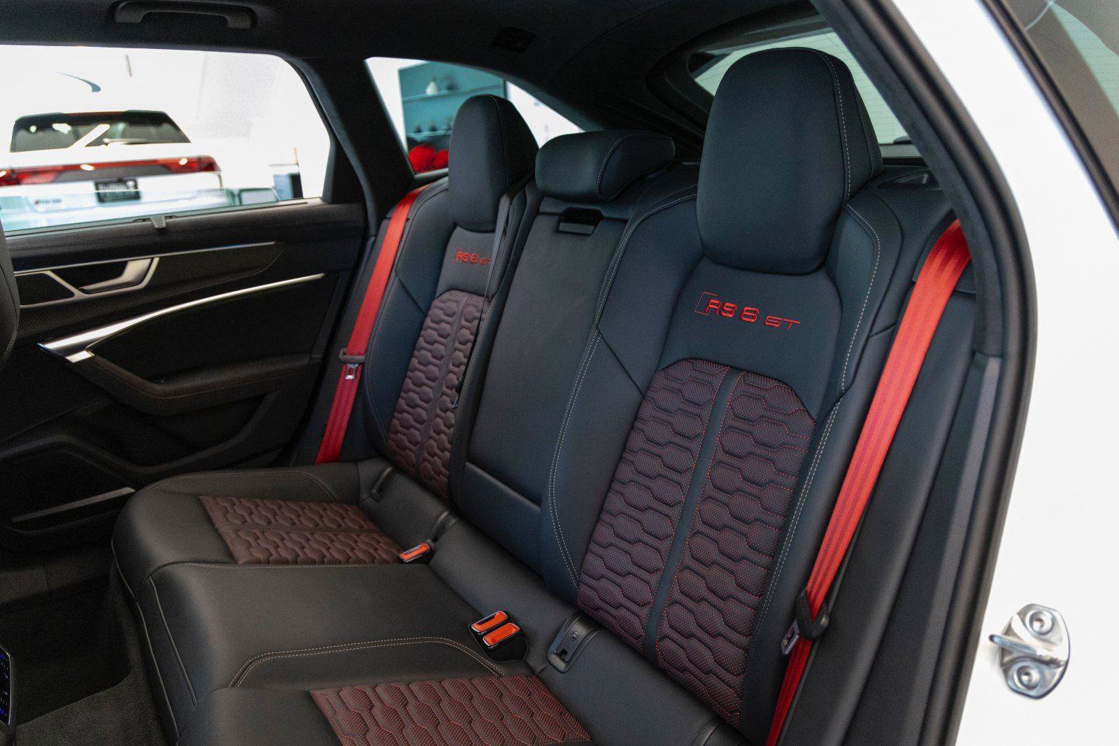 Certified 2025 Audi RS 6 performance image 90