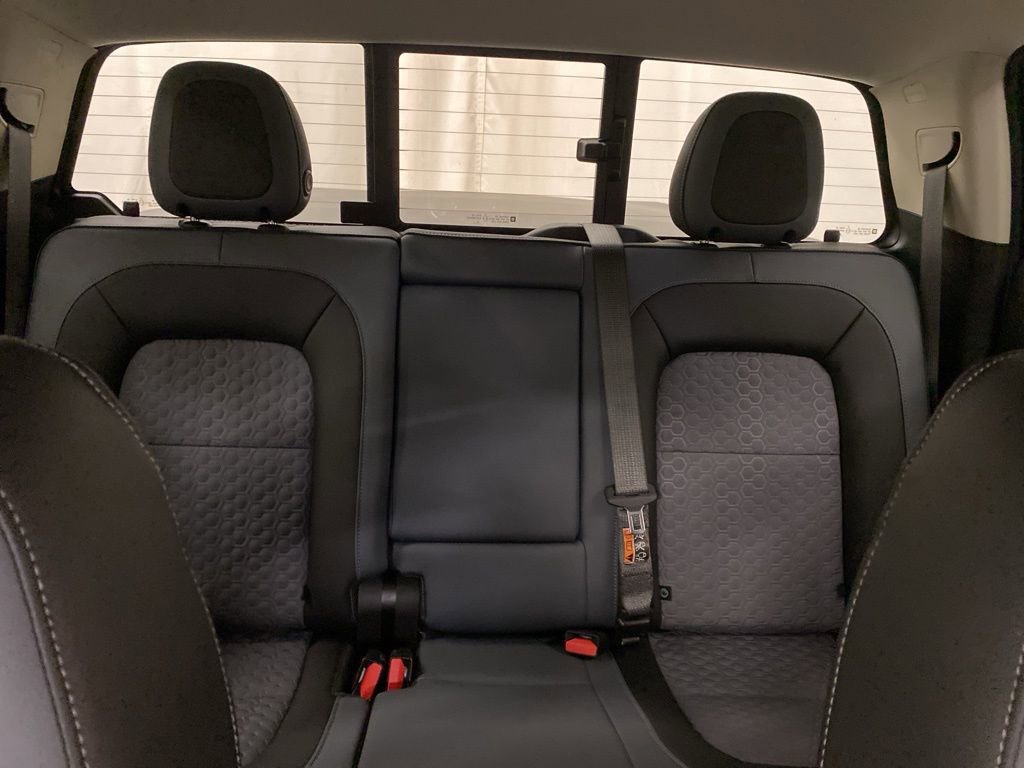 Used 2021 Chevrolet Colorado Z71 w/ Z71 Midnight Edition image 18