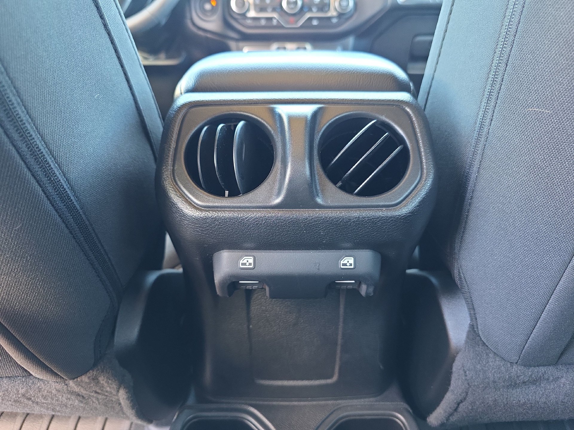 Used 2023 Jeep Wrangler Unlimited Sport AWD/4WD image 12