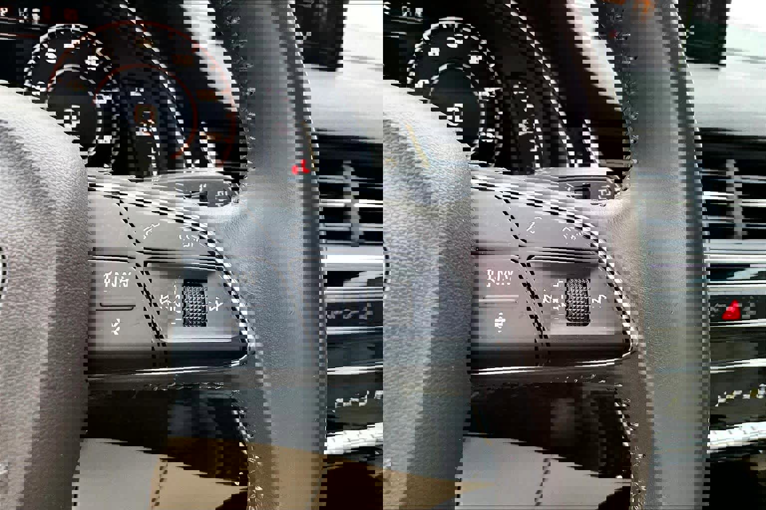 Used 2017 Audi Q7 3.0T Premium Plus image 25