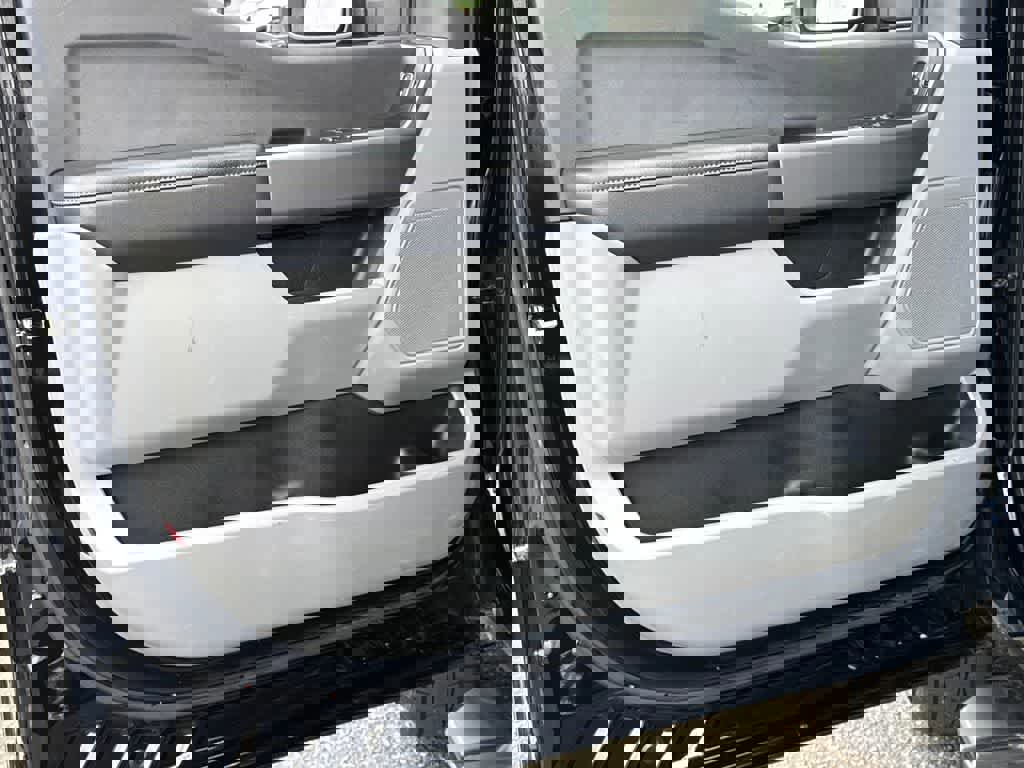 Certified 2025 Ford F250 XLT image 10