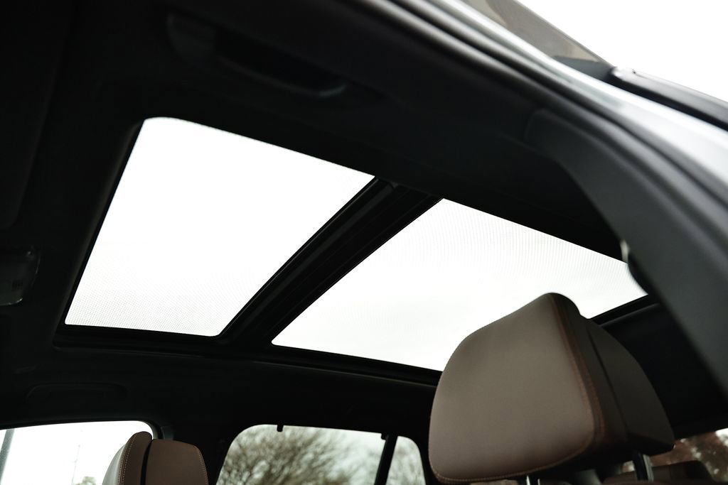 New 2026 BMW X5 xDrive50e w/ Executive Package image 14