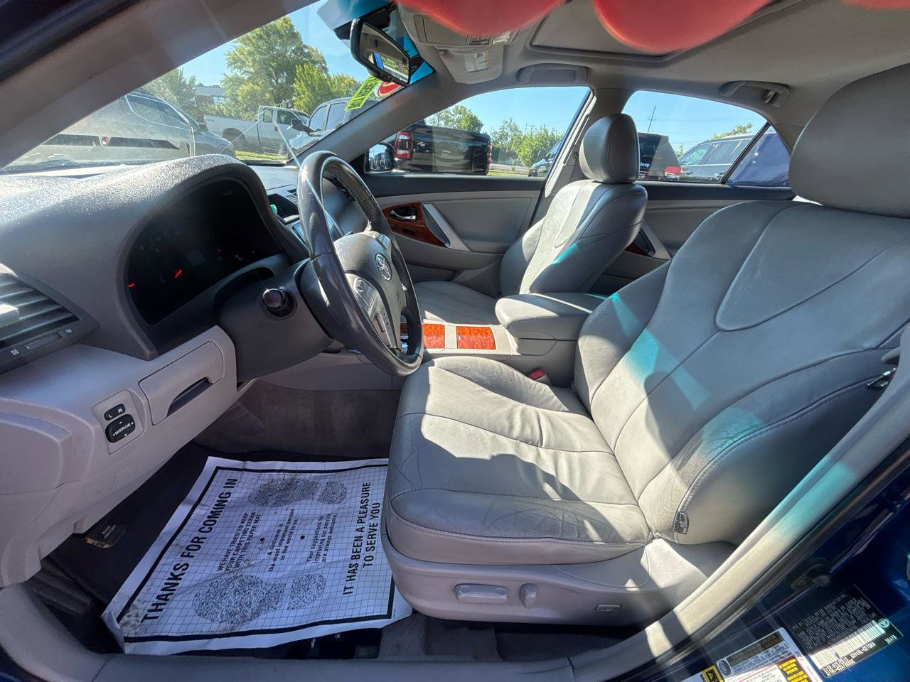 Used 2009 Toyota Camry XLE FWD image 16