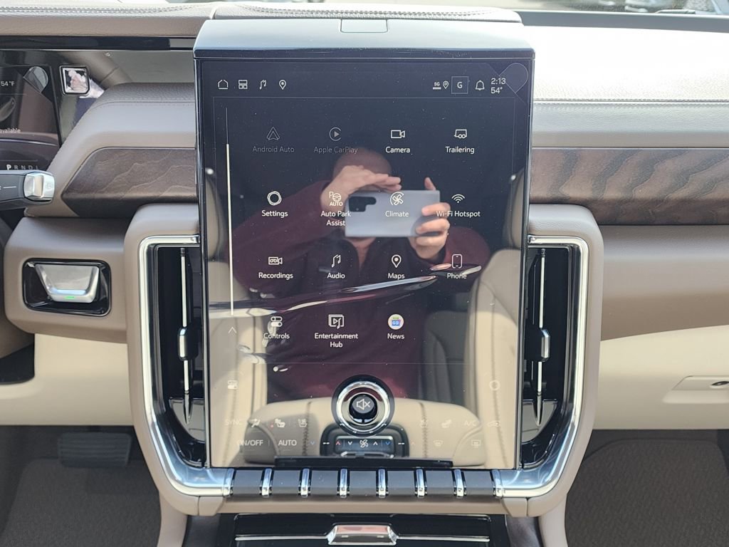 New 2026 GMC Yukon XL Denali w/ Denali Reserve Package image 30