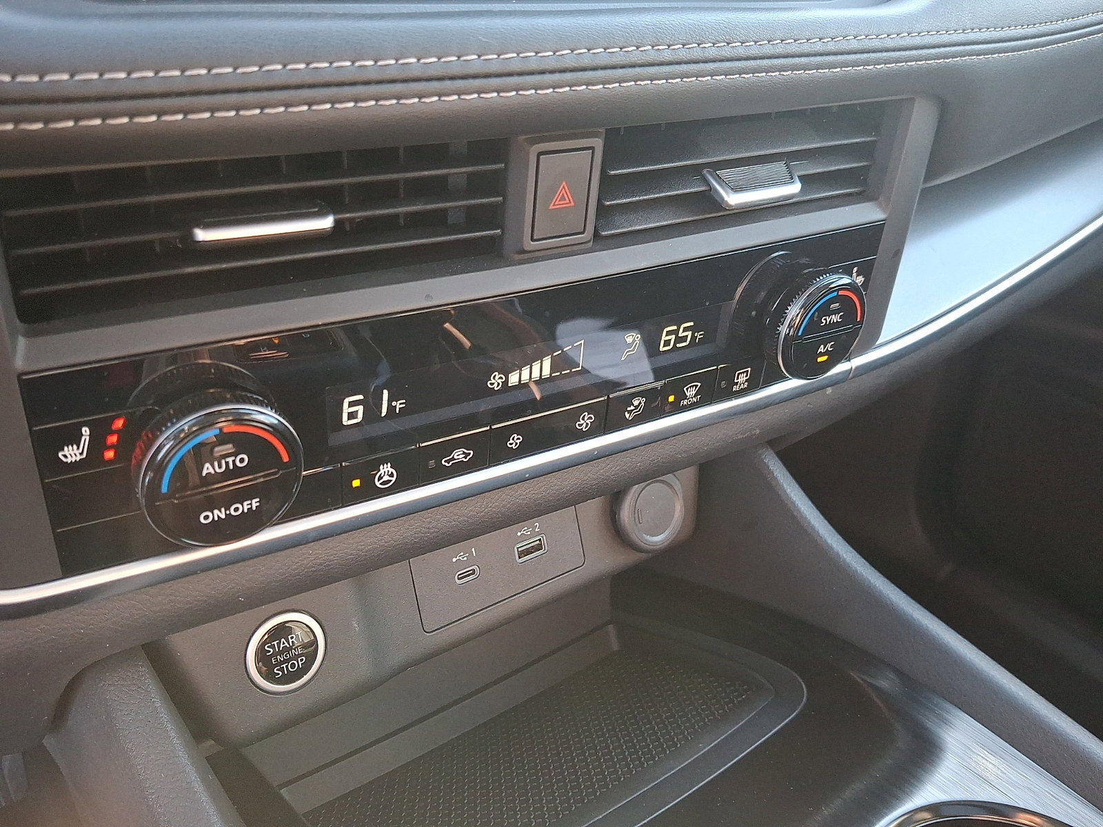 Used 2023 Nissan Rogue SV w/ SV Premium B Package AWD/4WD image 16