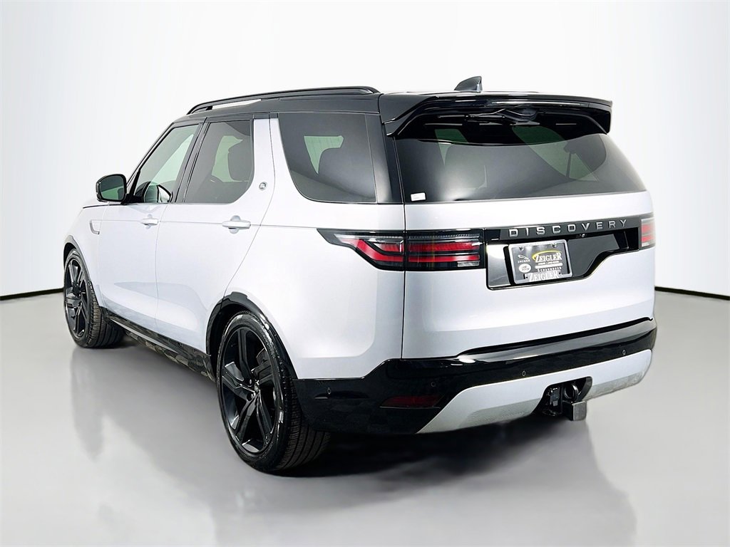 Certified 2024 Land Rover Discovery Dynamic SE image 7