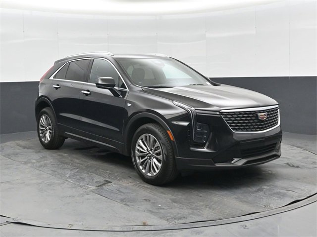 Used 2024 Cadillac XT4 Premium Luxury image 1