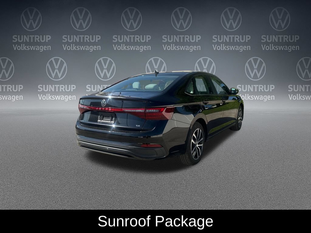 Used 2025 Volkswagen Jetta SE w/ Sunroof Package FWD image 7