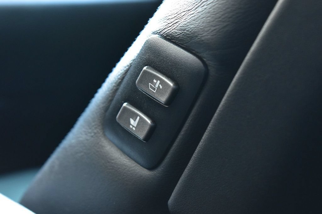 Used 2011 Lexus LS 460 L w/ Rear Seat Upgrade Pkg AWD/4WD image 26