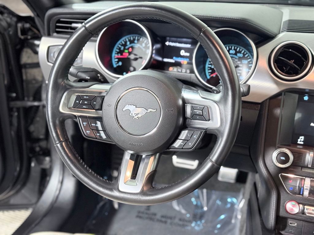 Used 2018 Ford Mustang GT Premium RWD image 12
